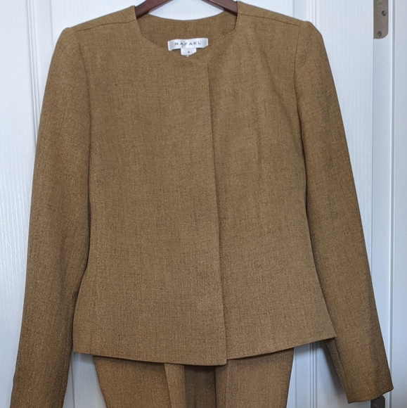 Modern Mustard Color Minimalist Jacket and Pants - Size 8-Beautiful Fabric. - Picture 2 of 8